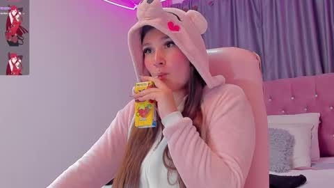 Danielle online show from September 12, 7:10 am