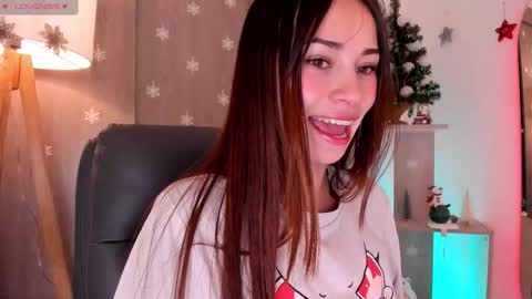 Danielle Rose online show from December 15, 11:45 pm