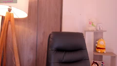 Danielle Rose online show from November 11, 11:07 pm