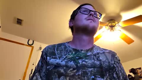 Daniel    y. online show from January 7, 1:43 am