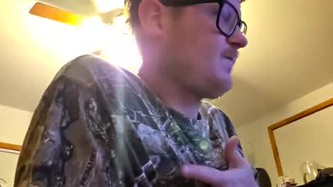 Daniel    y. online show from April 2, 1:46 am