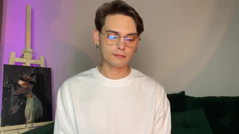 danieltuckerr online show from October 17, 5:39 pm