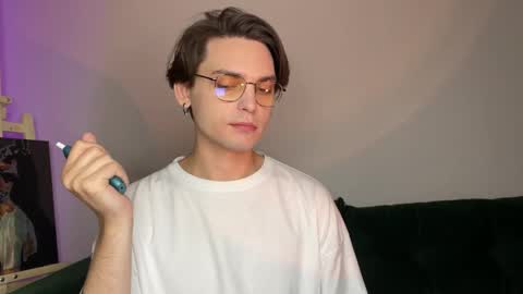 danieltuckerr online show from October 5, 4:54 am