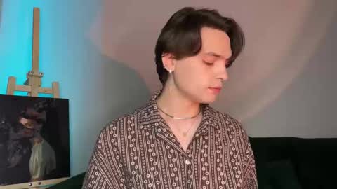 danieltuckerr online show from October 12, 4:05 am