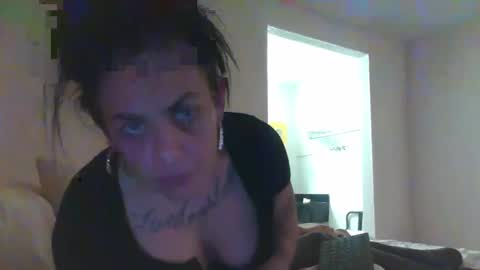 DaniLove online show from February 13, 12:00 pm