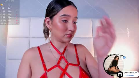 Snapshot of danii_hill chatting on September 18, 4:27 am Danii online show from September 18, 4:27 am