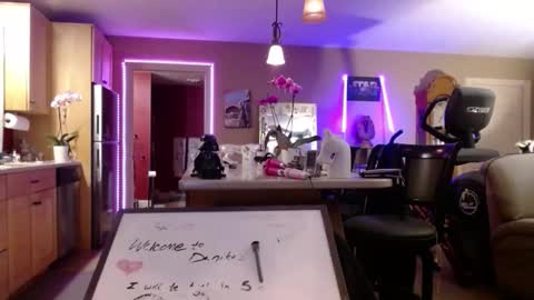 DanikaWhite69 online show from November 30, 12:12 pm