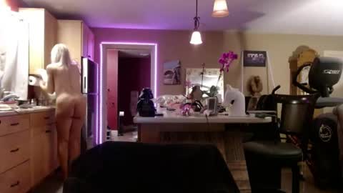 DanikaWhite69 online show from May 21, 1:17 pm