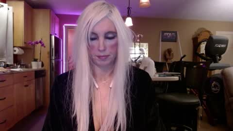 Snapshot of danikawhite69 chatting on February 12, 7:13 am DanikaWhite69 online show from February 12, 7:13 am