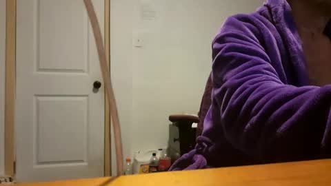 danimal5000 online show from December 7, 8:05 am