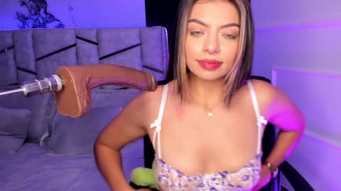 Dani Phonenix online show from February 3, 7:31 pm