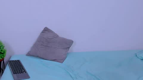 danka_smith online show from October 4, 4:49 pm