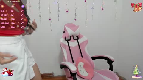 danna online show from December 10, 1:11 pm