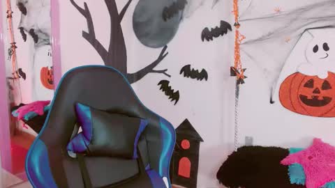 danna 888 online show from October 14, 6:55 pm