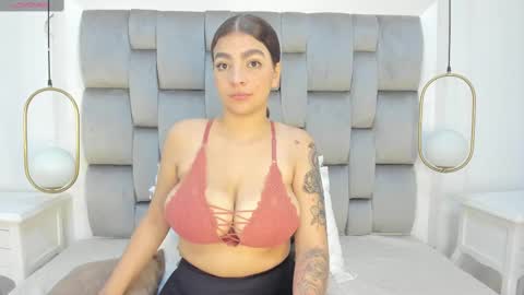 Danna online show from February 21, 11:44 am