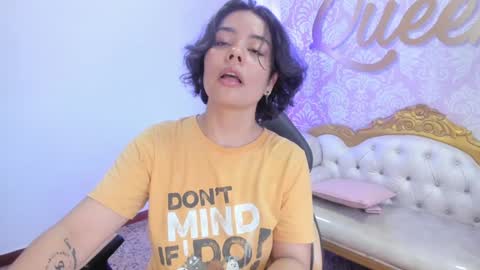 Danna online show from January 8, 5:37 pm