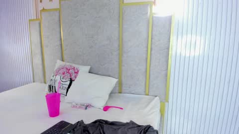 Danna online show from January 30, 1:44 am