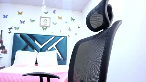 Danna martinezz online show from January 9, 6:27 am