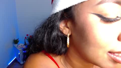 Danna online show from December 17, 10:12 am