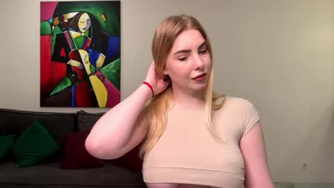 dannamissss online show from December 10, 7:22 pm