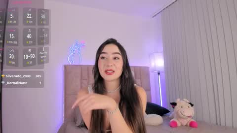 danna  online show from October 16, 9:13 pm