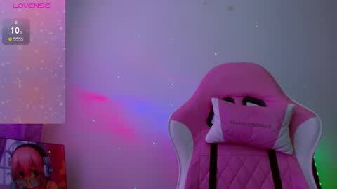 Maddisoon online show from December 3, 1:23 pm