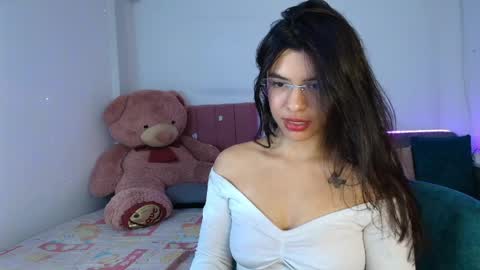 danny_cam1423 online show from April 8, 4:32 pm