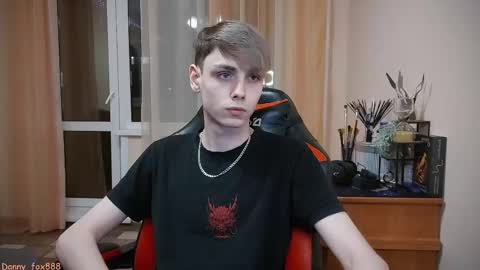 Snapshot of danny_fox888 chatting on March 10, 1:00 pm Daniel online show from March 10, 1:00 pm