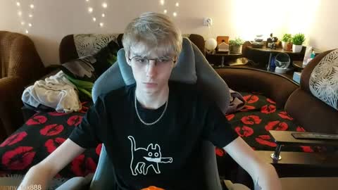 Daniel online show from April 30, 12:26 am