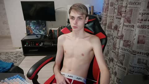 Snapshot of danny_fox888 chatting on January 10, 6:17 pm Daniel online show from January 10, 6:17 pm