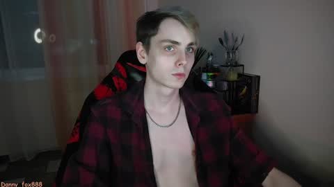Snapshot of danny_fox888 chatting on February 6, 5:09 pm Daniel online show from February 6, 5:09 pm