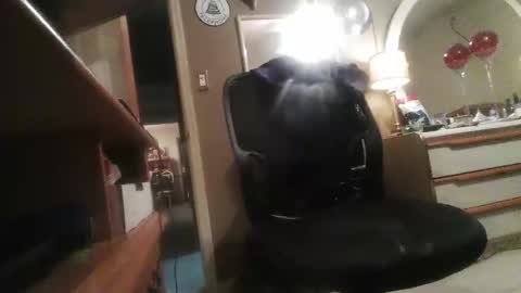 Danielle online show from December 4, 11:59 pm