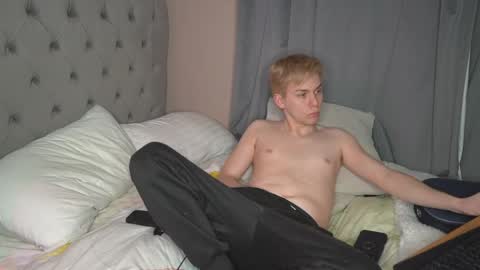 danny scott online show from April 18, 5:04 pm