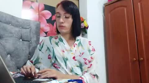 Issa online show from September 20, 2:25 am