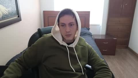 Snapshot of danruiz33 chatting on February 12, 3:27 pm Dan online show from February 12, 3:27 pm