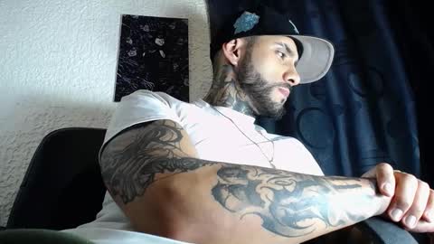dante_d_angelo_ online show from October 29, 7:21 am