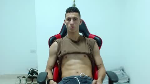 Snapshot of dante_lord chatting on December 6, 11:52 pm Dante online show from December 6, 11:52 pm
