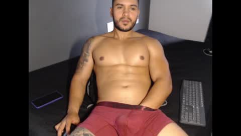 dantebrown1 online show from September 30, 3:22 pm