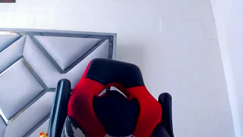 Dante online show from April 14, 8:01 pm