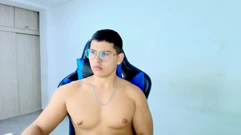 Dantraxx online show from February 27, 11:19 pm