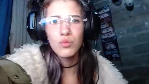 Dani  online show from February 18, 5:51 am