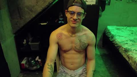 dany_kyng online show from April 10, 4:07 am