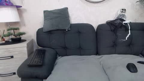 Danyel online show from October 15, 8:42 pm