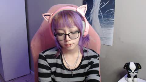 danyelleeyermann online show from April 9, 2:23 pm