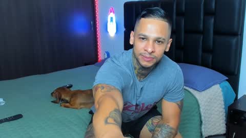 danyfitguy_ online show from January 28, 12:26 am