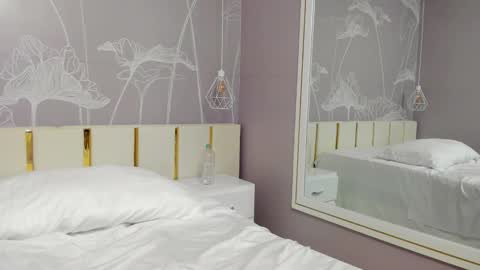 Daphne online show from November 6, 3:09 am