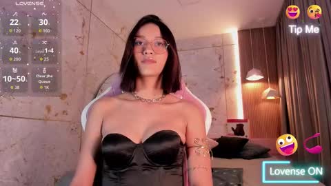 Daphne online show from November 16, 3:52 am