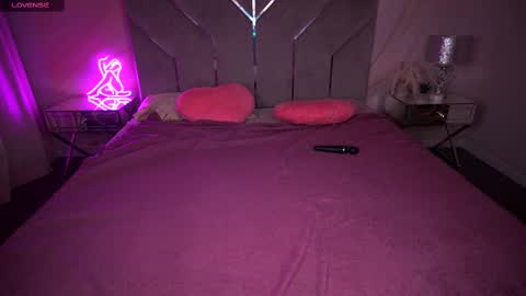 Snapshot of daphne_moss chatting on March 10, 1:43 pm Agatha online show from March 10, 1:43 pm