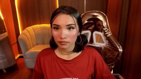 daphne_nicole_b online show from March 27, 1:12 pm