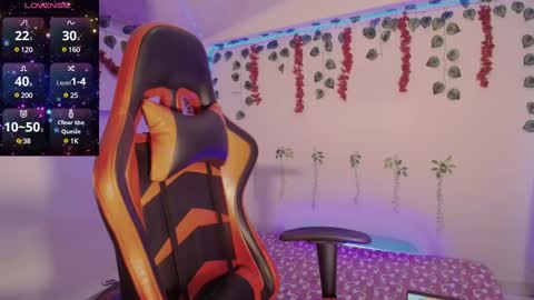 Daphne online show from February 8, 1:33 pm